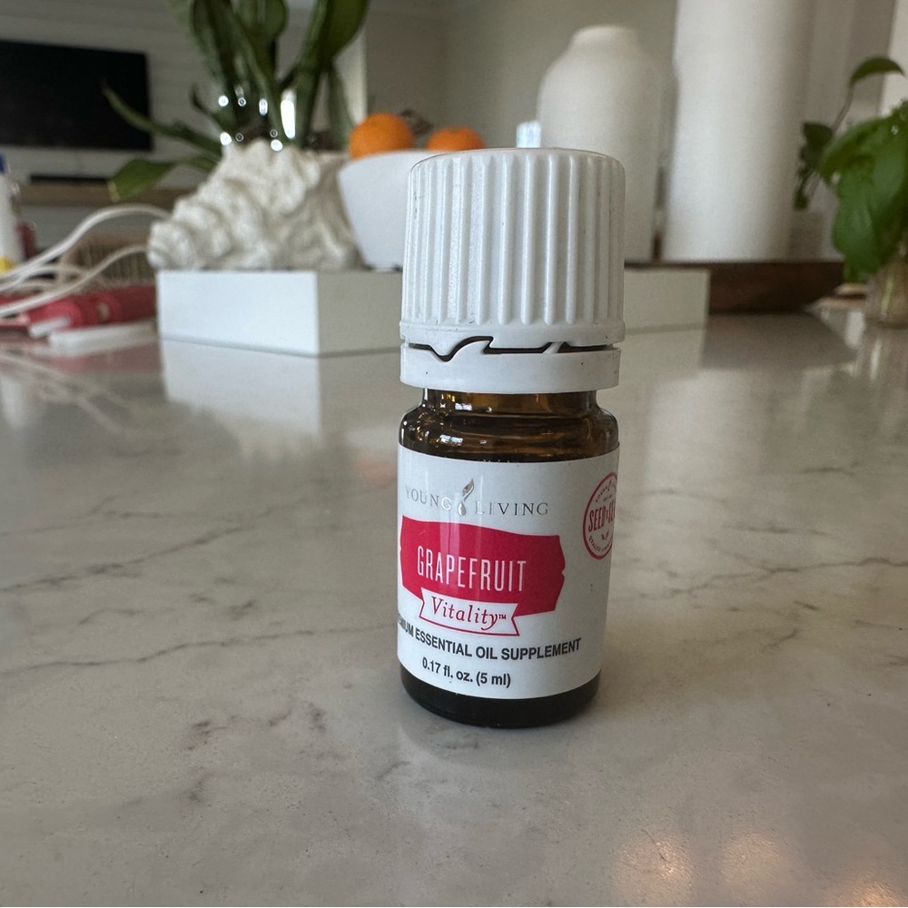 Young Living Essential Oil Grapefruit